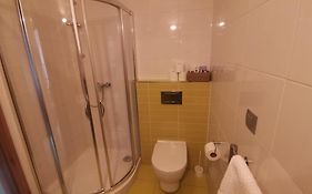 Hotel Monde